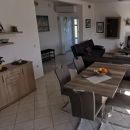 Apartamento With Parking Space Kampor, Rab - 24838 *