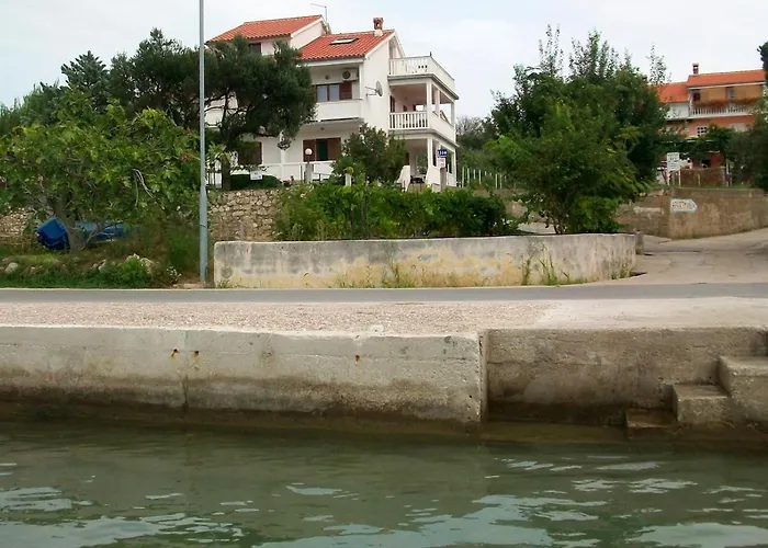 Apartman With Parking Space Kampor, Rab - 24838 Rab Town